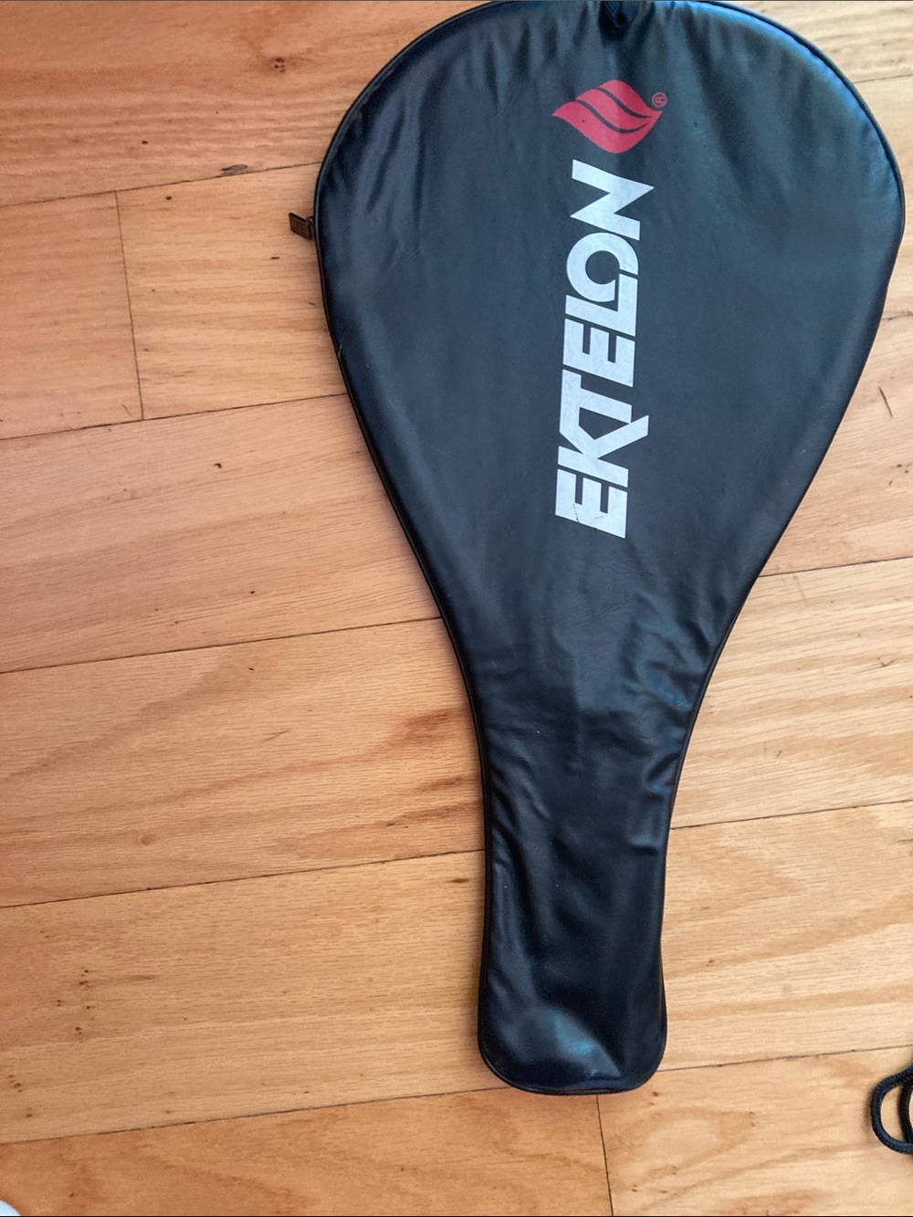 Ektelon racket with case
